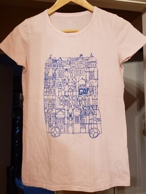 GAP Pink City Tee - London
